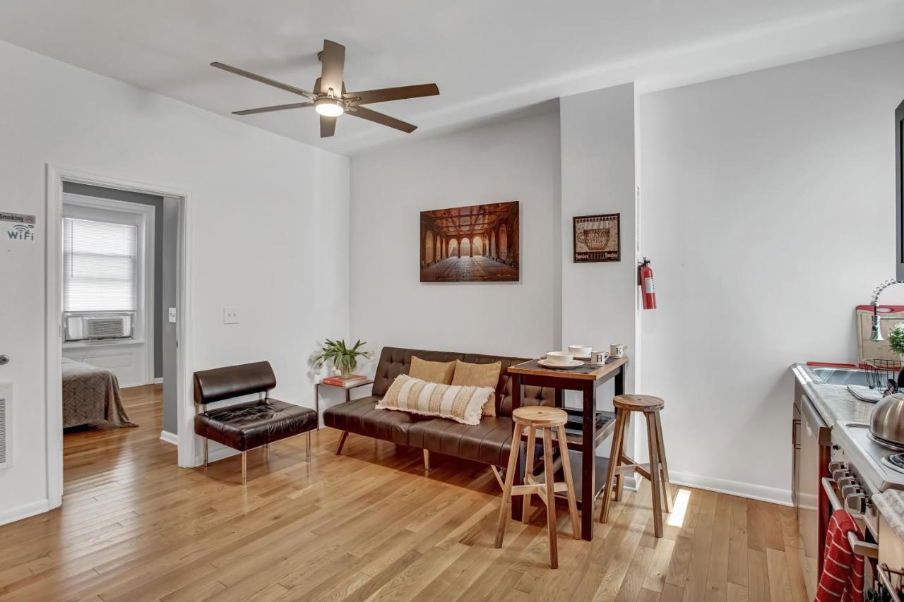شقة فيلادلفيا  في Modern Contemporary-Style 2Bd Apt By Act المظهر الخارجي الصورة